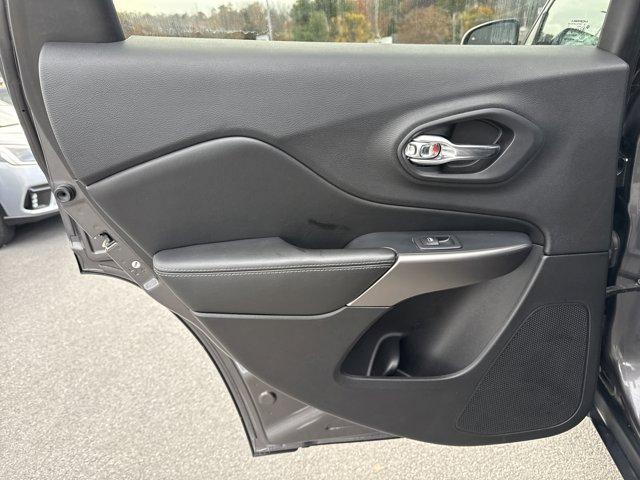 used 2020 Jeep Cherokee car, priced at $18,991