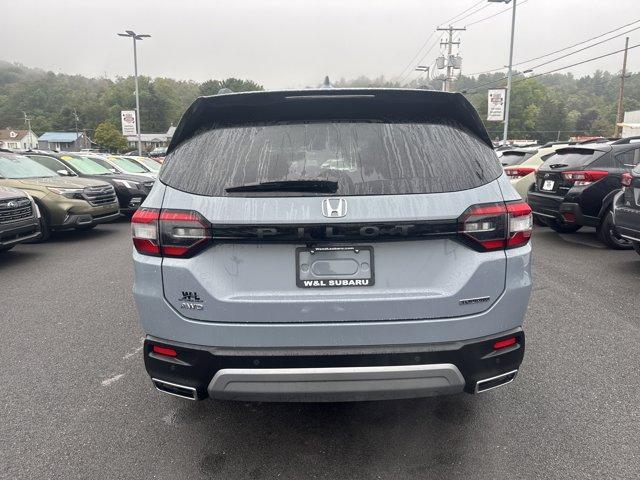 used 2025 Honda Pilot car, priced at $45,862