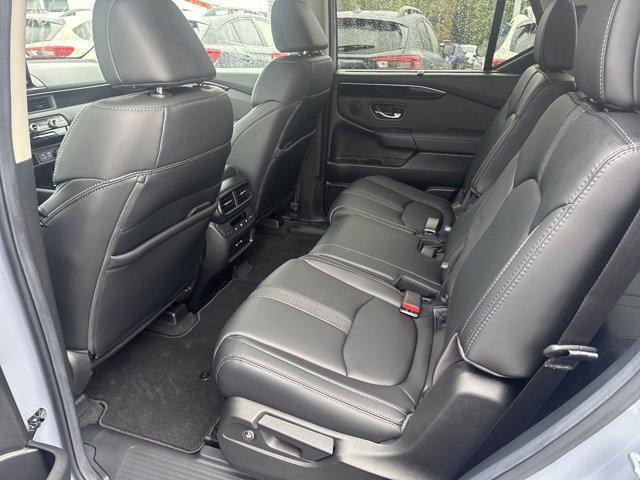 used 2025 Honda Pilot car, priced at $45,862