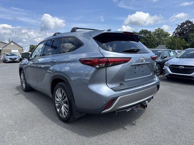 used 2021 Toyota Highlander car, priced at $31,963
