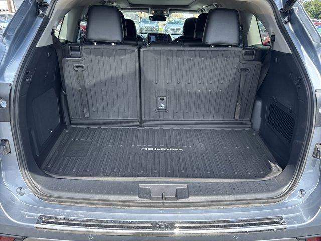 used 2021 Toyota Highlander car, priced at $31,963