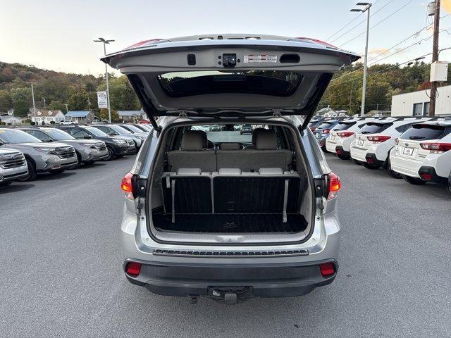 used 2018 Toyota Highlander car, priced at $19,962