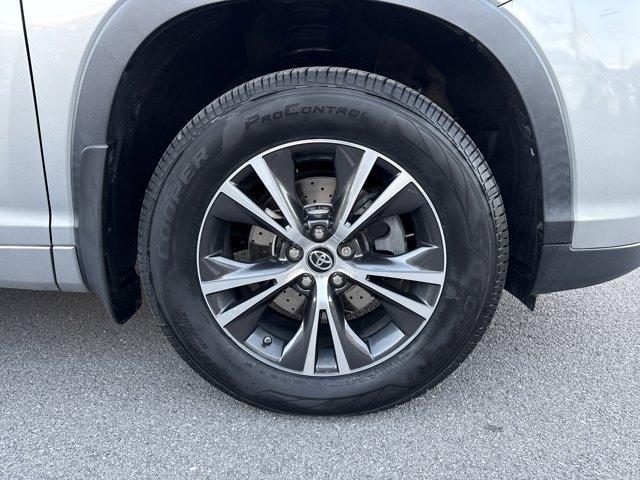 used 2018 Toyota Highlander car, priced at $19,962