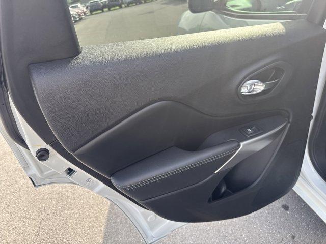 used 2019 Jeep Cherokee car, priced at $18,752