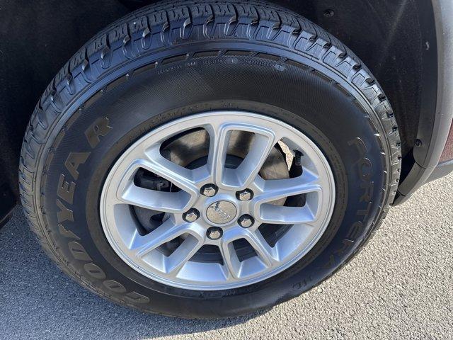 used 2020 Jeep Grand Cherokee car, priced at $23,991