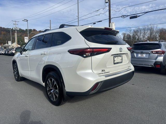 used 2020 Toyota Highlander car, priced at $32,991