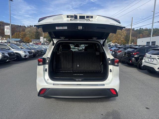 used 2020 Toyota Highlander car, priced at $32,991