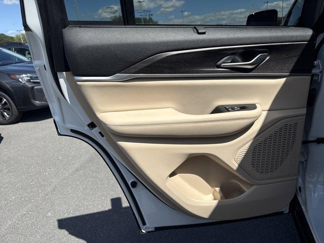 used 2023 Jeep Grand Cherokee car, priced at $35,991