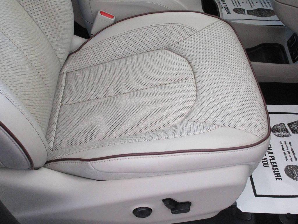 used 2020 Chrysler Pacifica car, priced at $16,995