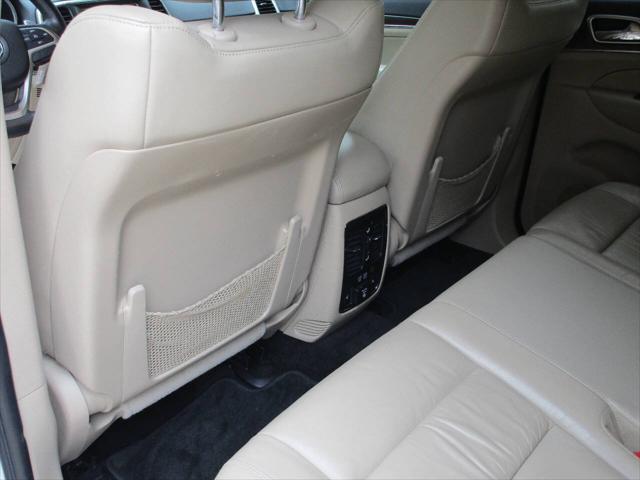 used 2015 Jeep Grand Cherokee car, priced at $12,995