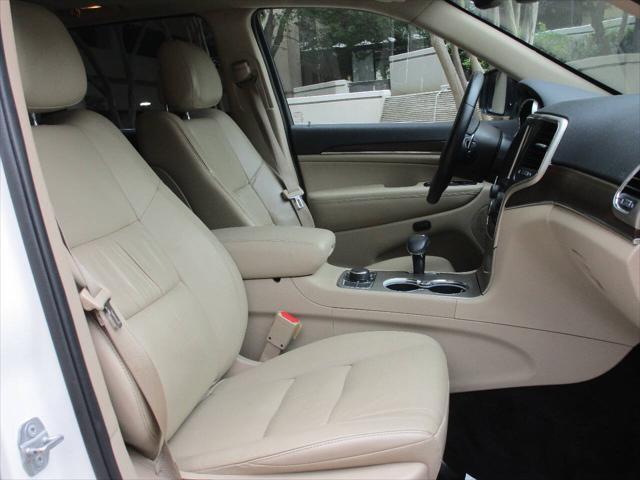 used 2015 Jeep Grand Cherokee car, priced at $12,995