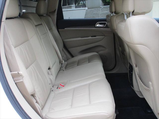 used 2015 Jeep Grand Cherokee car, priced at $12,995