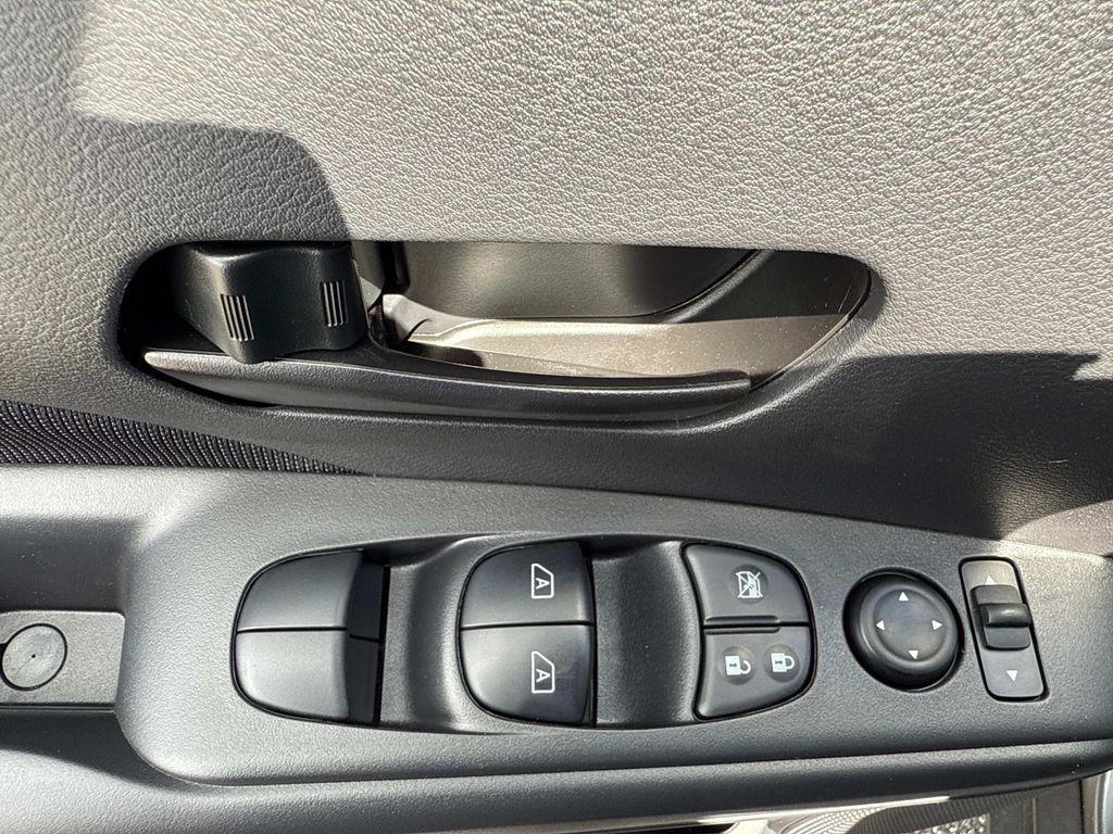 new 2025 Nissan Kicks Play car, priced at $21,857