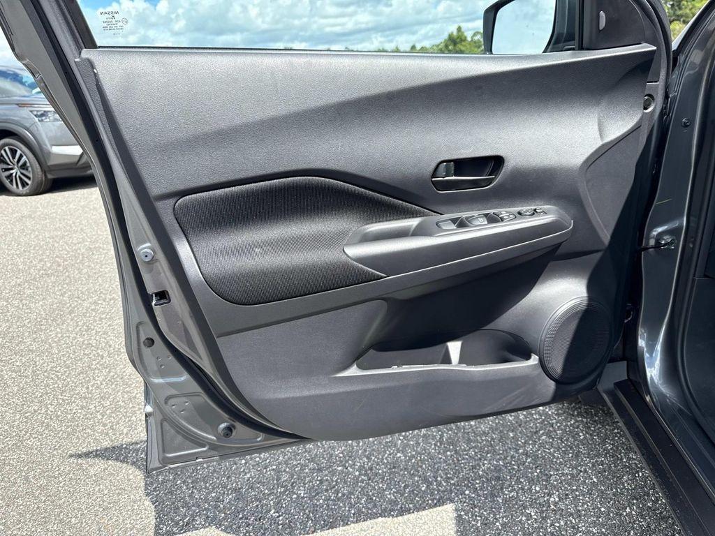 new 2025 Nissan Kicks Play car, priced at $21,857