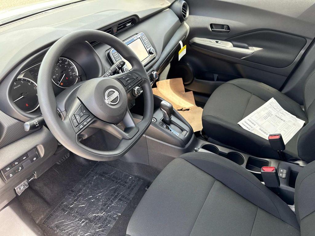 new 2025 Nissan Kicks Play car, priced at $21,522