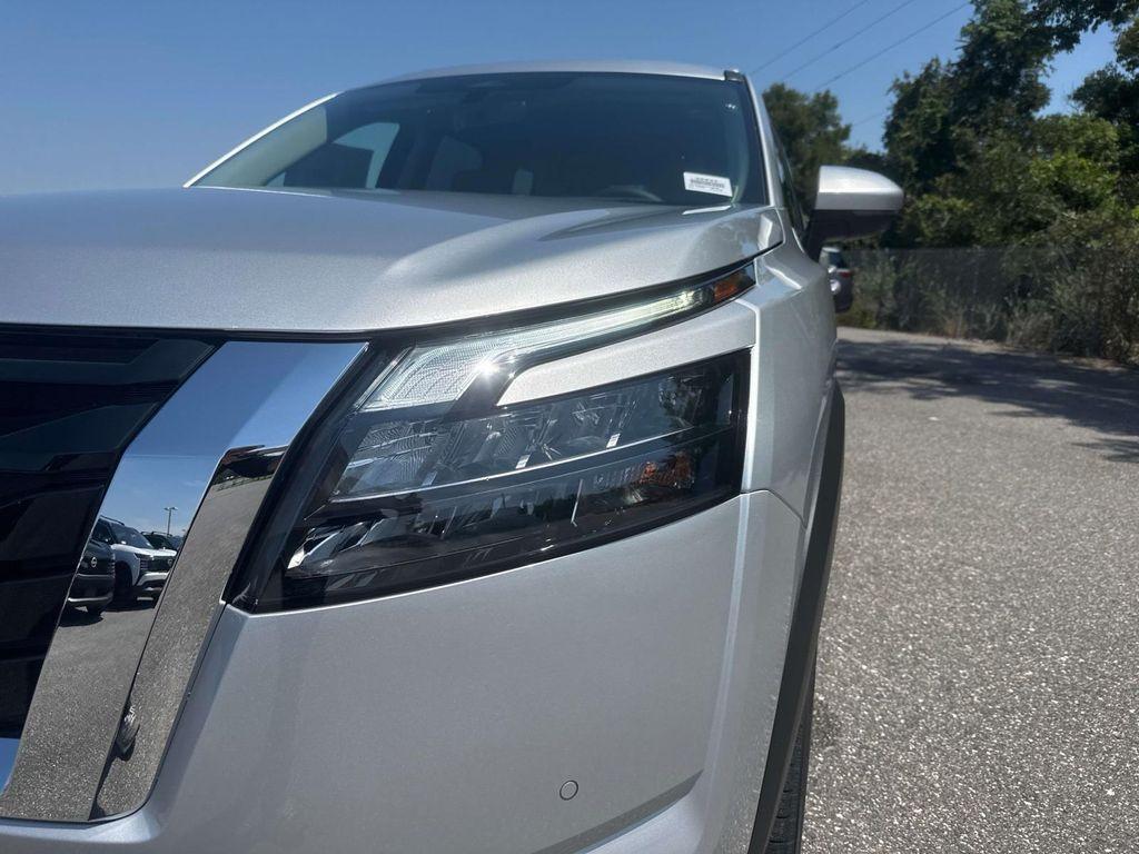 new 2025 Nissan Pathfinder car, priced at $46,856