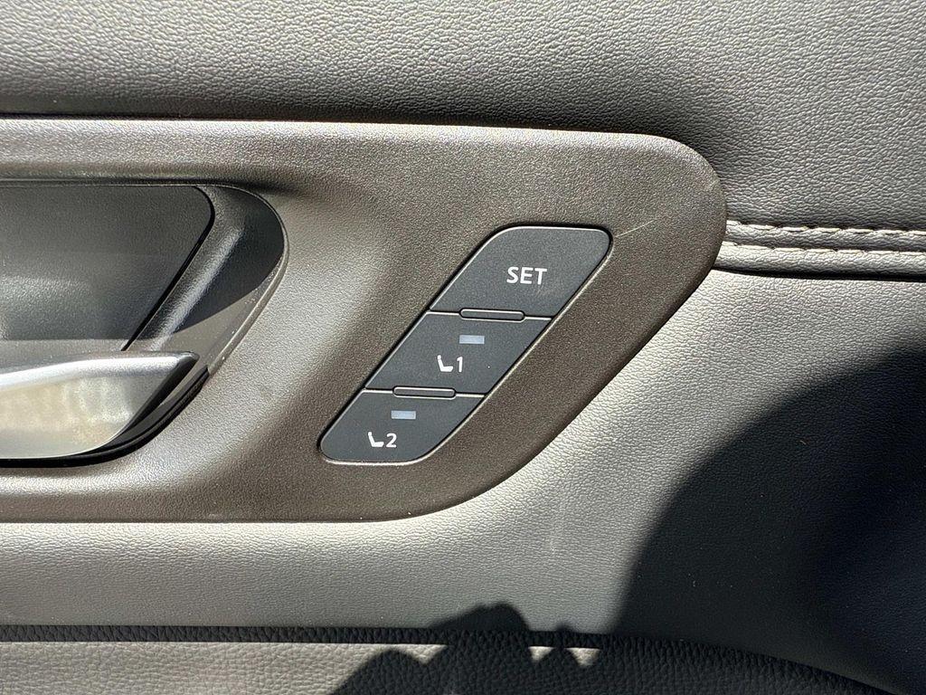 new 2025 Nissan Pathfinder car, priced at $46,856