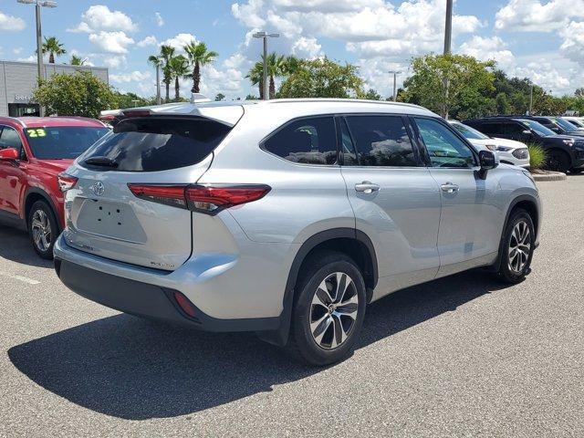 used 2022 Toyota Highlander car, priced at $29,988