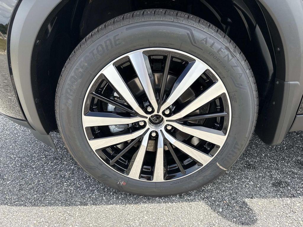 new 2025 Nissan Pathfinder car, priced at $46,856