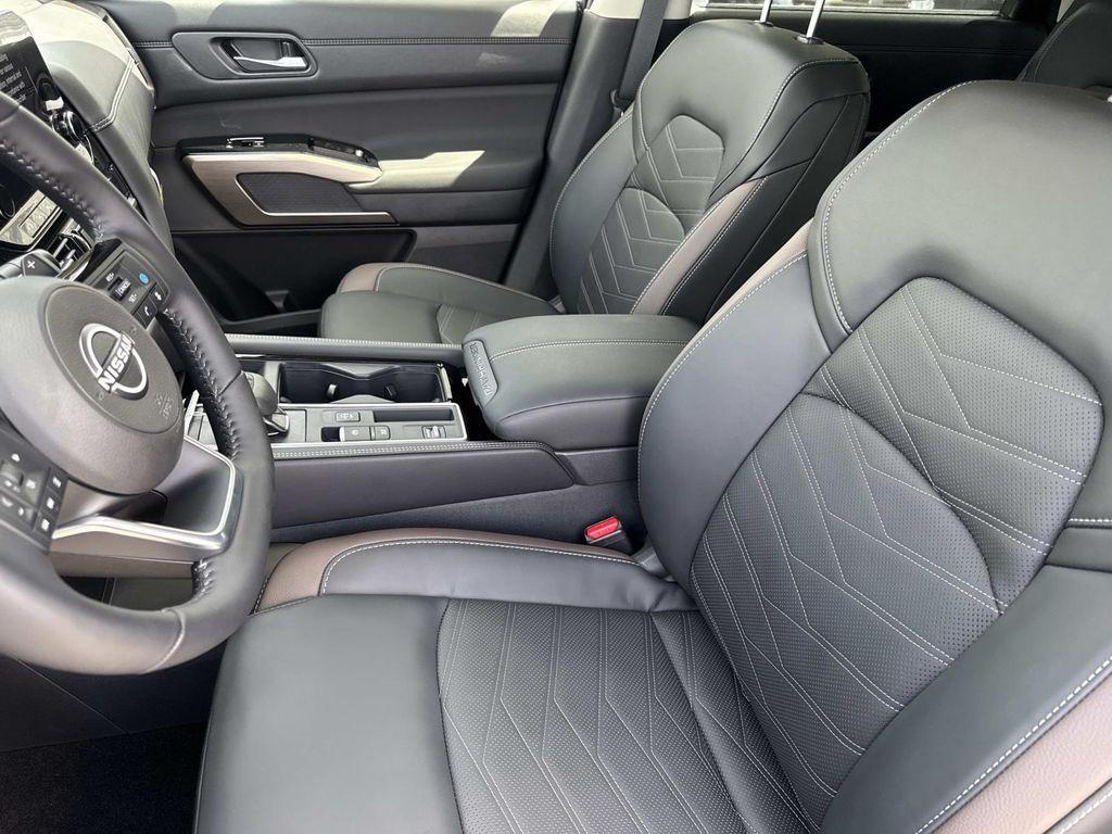 new 2025 Nissan Pathfinder car, priced at $46,856