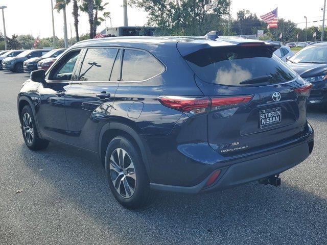 used 2022 Toyota Highlander car, priced at $29,888