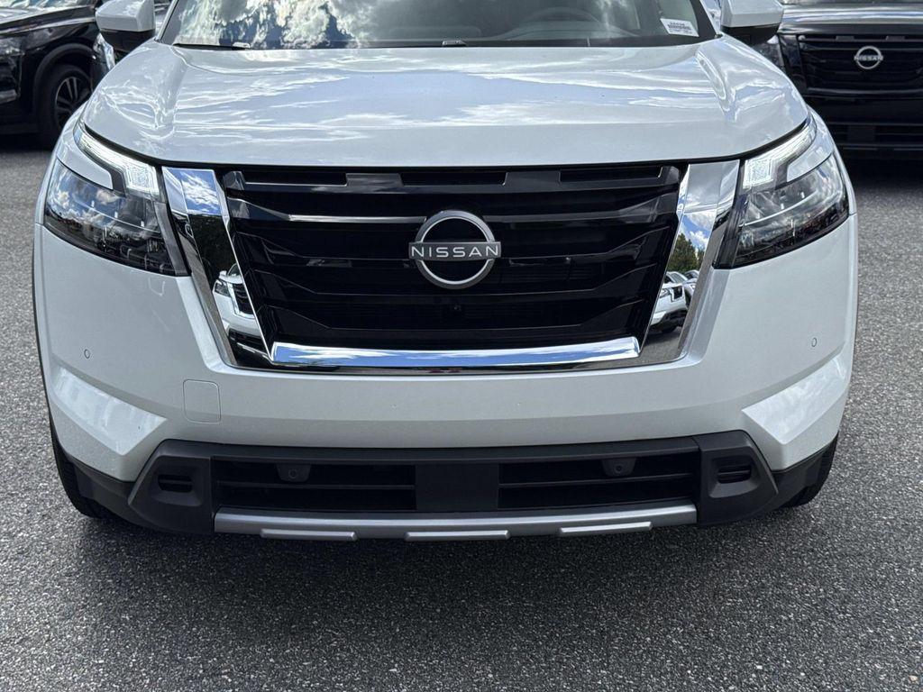 new 2025 Nissan Pathfinder car, priced at $36,137
