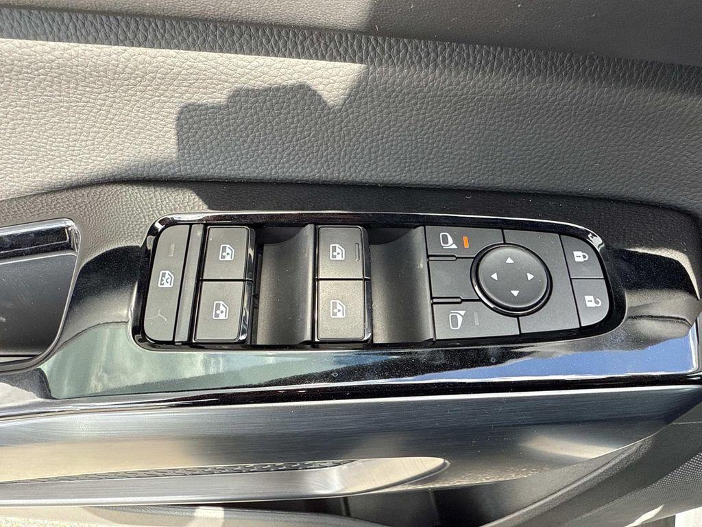 new 2025 Nissan Pathfinder car, priced at $36,137