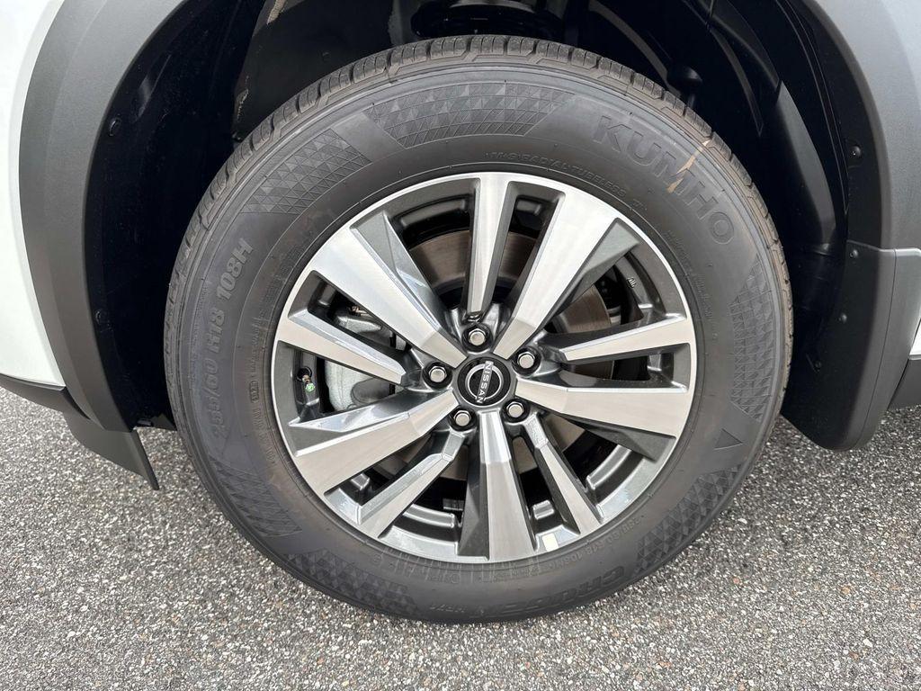 new 2025 Nissan Pathfinder car, priced at $36,137