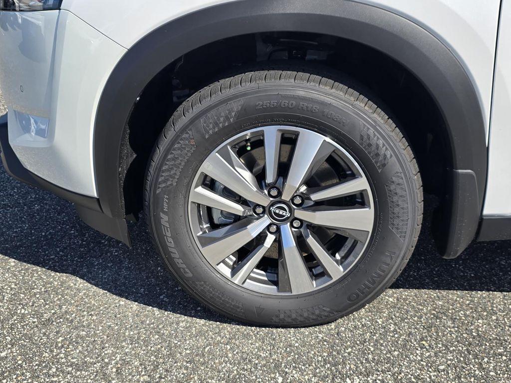 new 2025 Nissan Pathfinder car, priced at $36,147