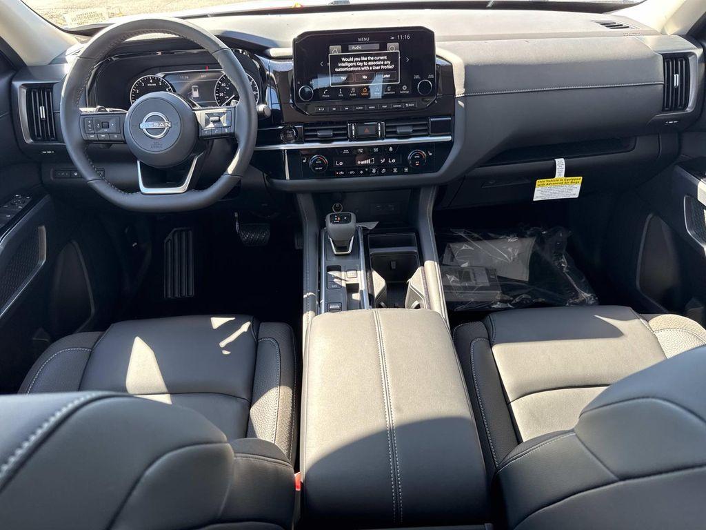 new 2025 Nissan Pathfinder car, priced at $36,297