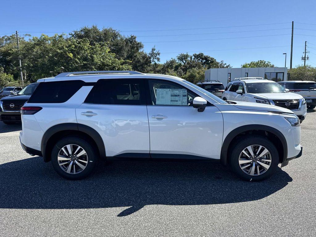 new 2025 Nissan Pathfinder car, priced at $36,297