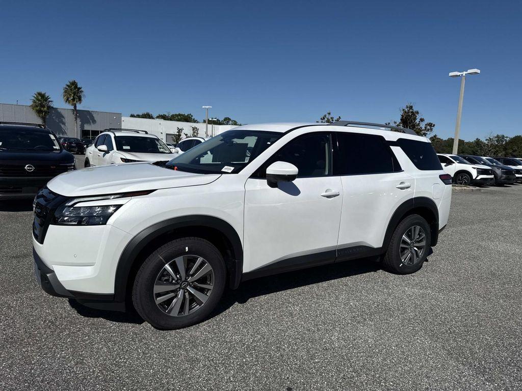 new 2025 Nissan Pathfinder car, priced at $36,297