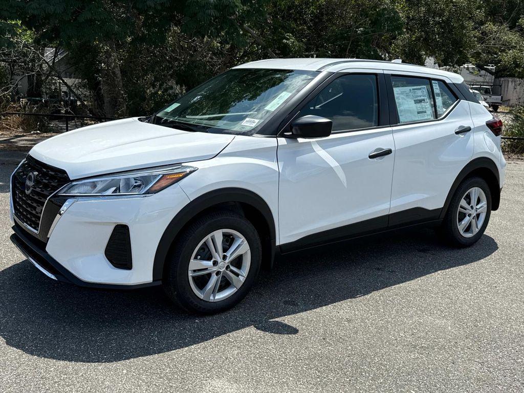 new 2025 Nissan Kicks Play car, priced at $21,857