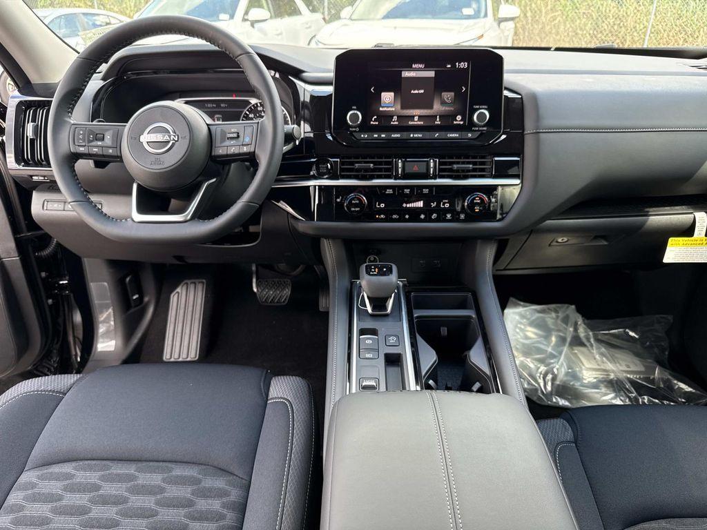 new 2025 Nissan Pathfinder car, priced at $33,105