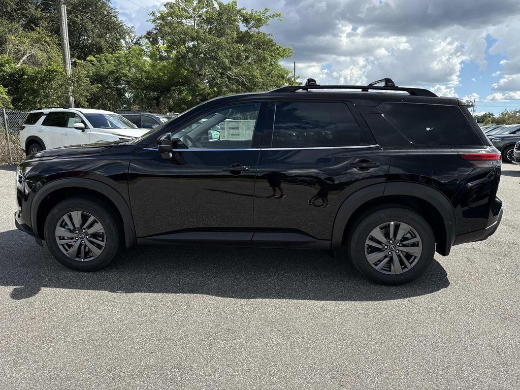 new 2025 Nissan Pathfinder car, priced at $33,105