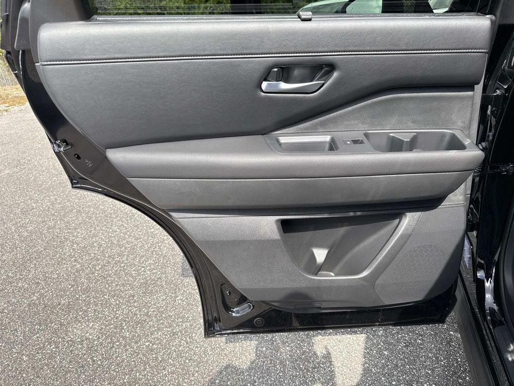 new 2025 Nissan Pathfinder car, priced at $35,687