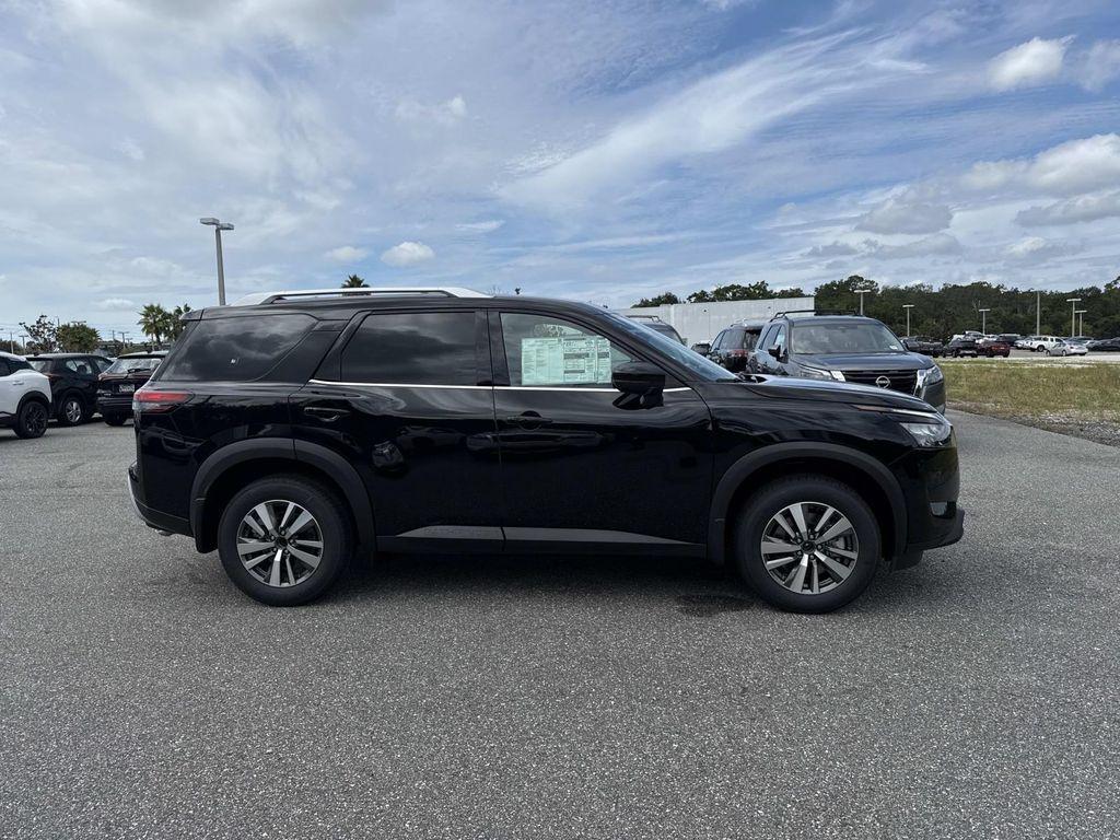 new 2025 Nissan Pathfinder car, priced at $39,745