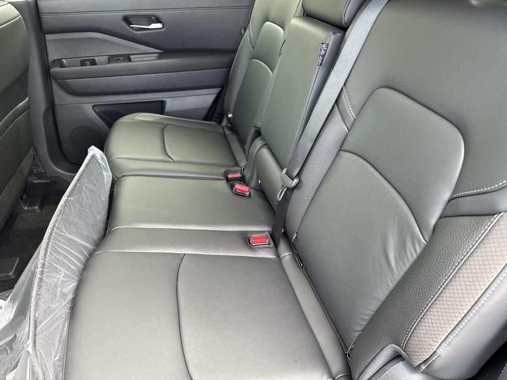 new 2025 Nissan Pathfinder car, priced at $39,745
