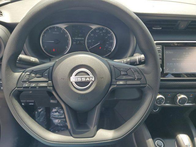 new 2025 Nissan Kicks Play car, priced at $21,857