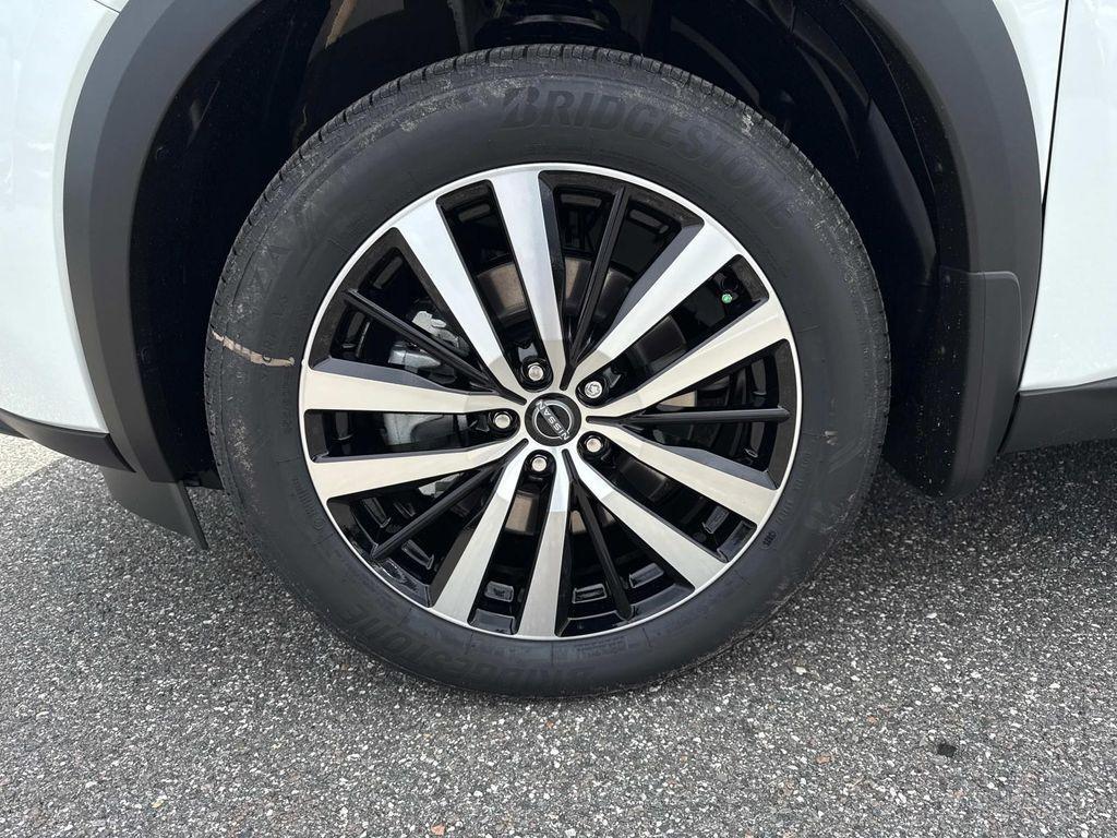 new 2025 Nissan Pathfinder car, priced at $47,306