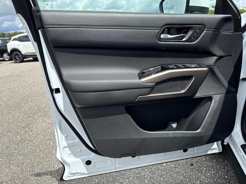 new 2025 Nissan Pathfinder car, priced at $47,306