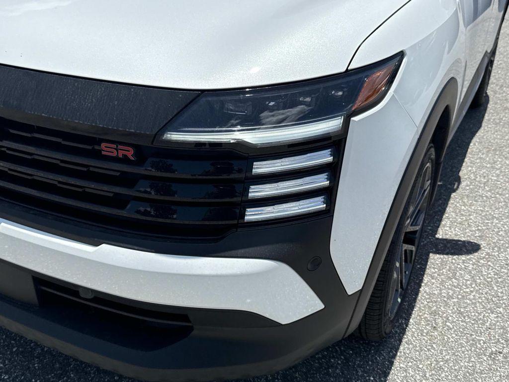 new 2025 Nissan Kicks car, priced at $26,533