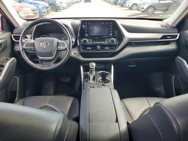 used 2022 Toyota Highlander car, priced at $35,888