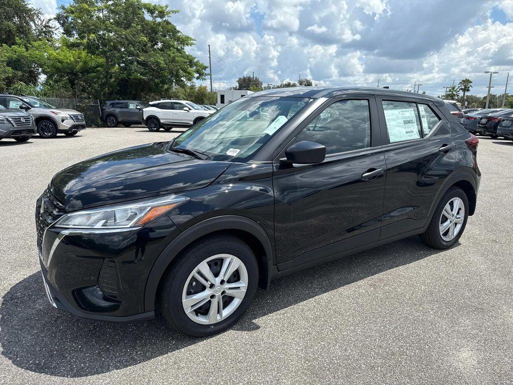 new 2025 Nissan Kicks Play car, priced at $21,857