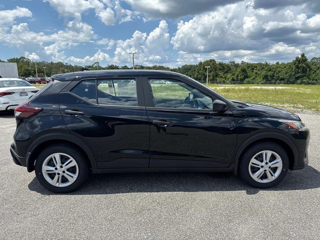 new 2025 Nissan Kicks Play car, priced at $21,857