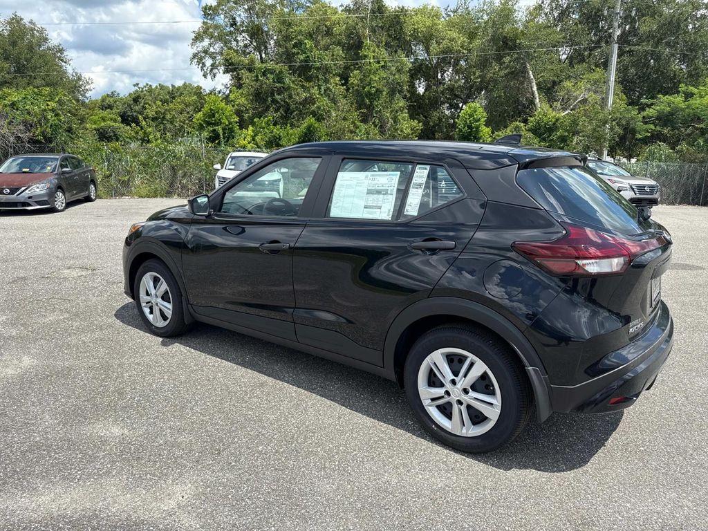 new 2025 Nissan Kicks Play car, priced at $21,857