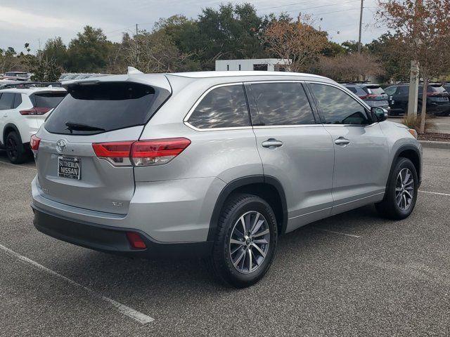 used 2018 Toyota Highlander car, priced at $24,988