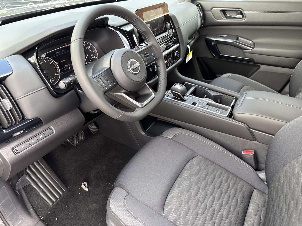 new 2025 Nissan Pathfinder car, priced at $33,115