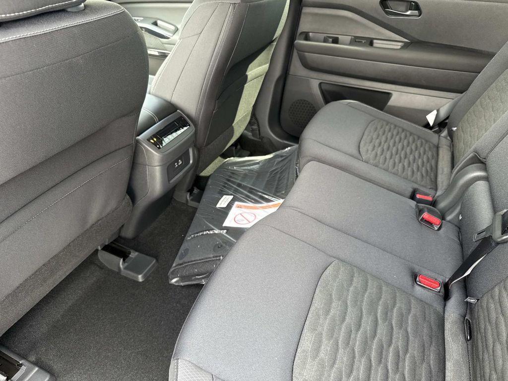 new 2025 Nissan Pathfinder car, priced at $33,115
