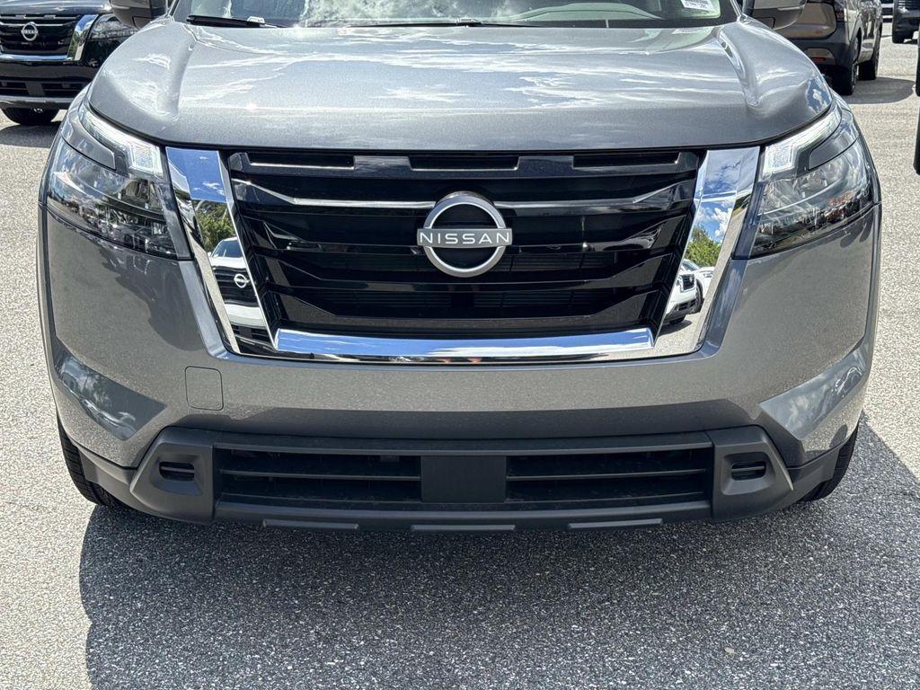new 2025 Nissan Pathfinder car, priced at $33,115